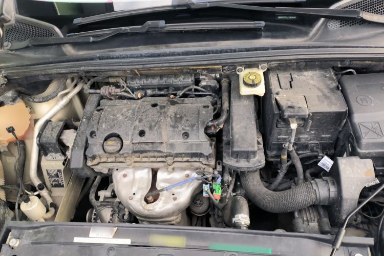 Used Citroen C4 Sega 2018 1.6L Manual Luxury Model Engine Bay