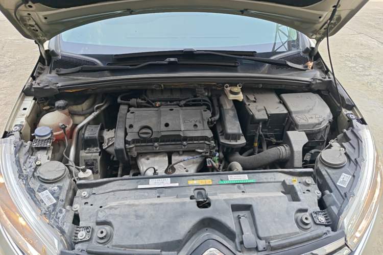 Used Citroen C4 Sega 2018 1.6L Automatic Luxury Model Engine Bay