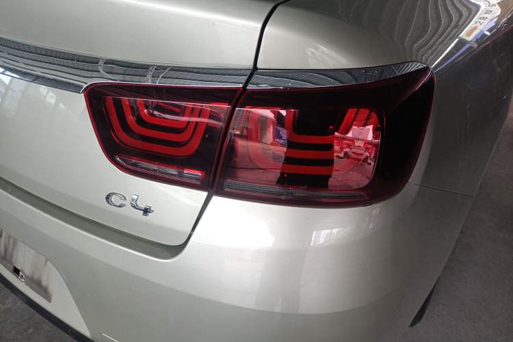 Used Citroen C4 Sega 2018 1.6L Manual Luxury Model Exterior 6