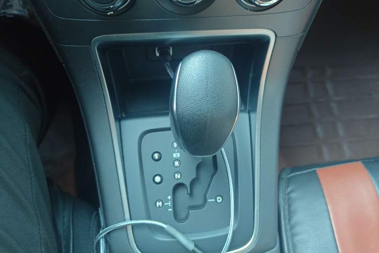 Used Citroen C4 Sega 2018 1.6L Automatic Comfort Model Gear Lever