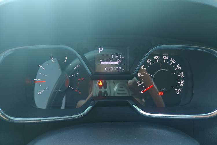 Used Citroen C4 Sega 2018 1.6L Automatic Comfort Model Instrument Cluster