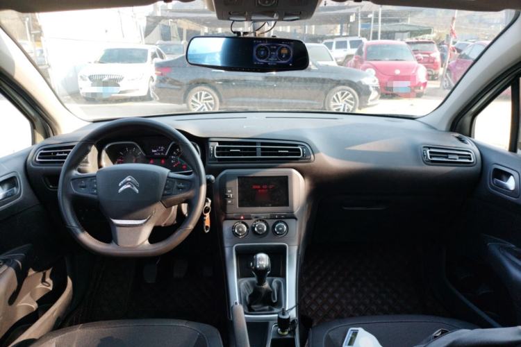 Used Citroen C4 Sega 2018 1.6L Manual Luxury Model Interior 2