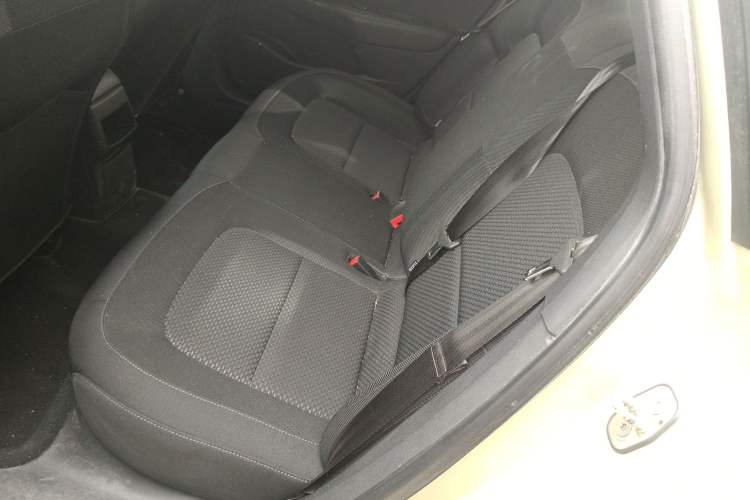 Used Citroen C4 Sega 2018 1.6L Automatic Luxury Model Interior 4