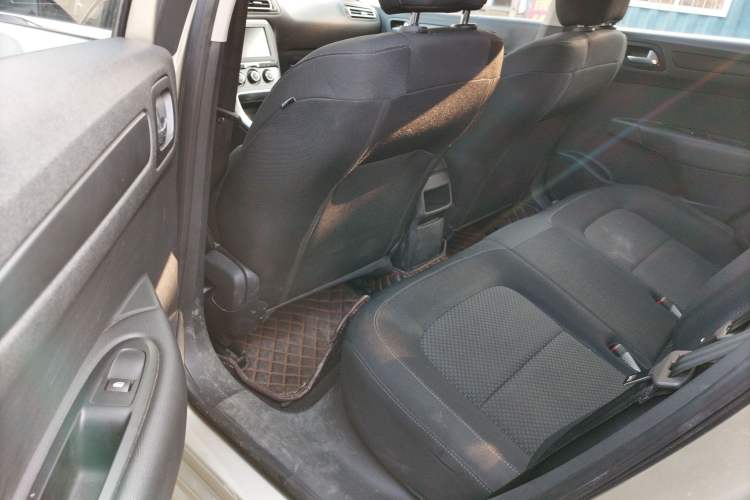 Used Citroen C4 Sega 2018 1.6L Manual Luxury Model Interior 4
