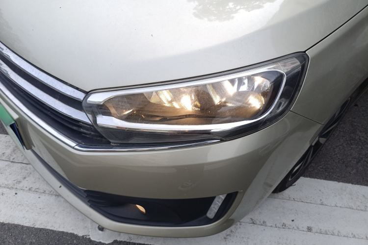 Used Citroen C4 Sega 2018 1.6L Automatic Luxury Model Left Front Headlight