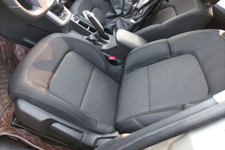 Used Citroen C4 Sega 2018 1.6L Manual Luxury Model Left Front Seat