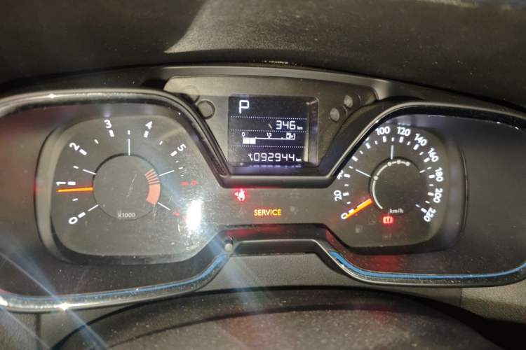 Used Citroen C4 Sega 2018 1.6L Automatic Luxury Model Odometer Close Up