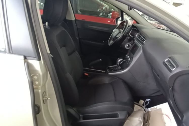 Used Citroen C4 Sega 2018 1.6L Automatic Luxury Model Right Front Seat
