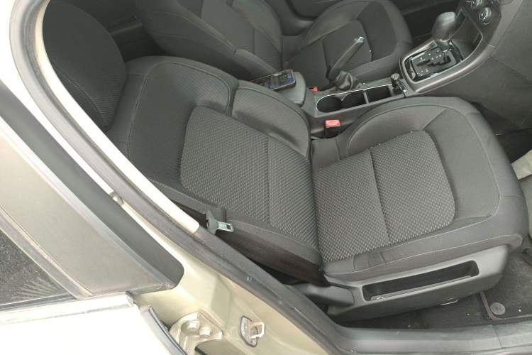 Used Citroen C4 Sega 2018 1.6L Automatic Luxury Model Right Front Seat