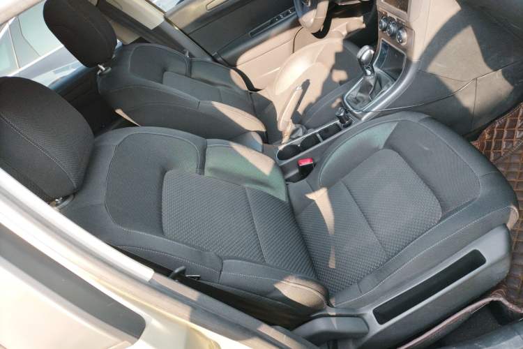 Used Citroen C4 Sega 2018 1.6L Manual Luxury Model Right Front Seat