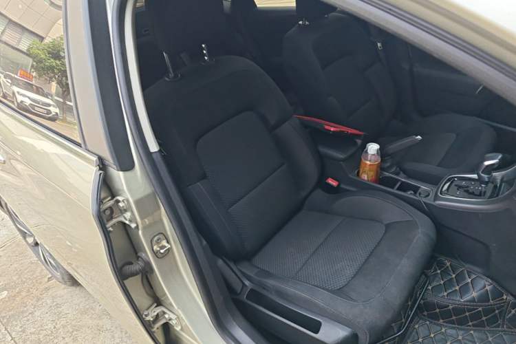 Used Citroen C4 Sega 2018 1.6L Automatic Luxury Model Right Front Seat