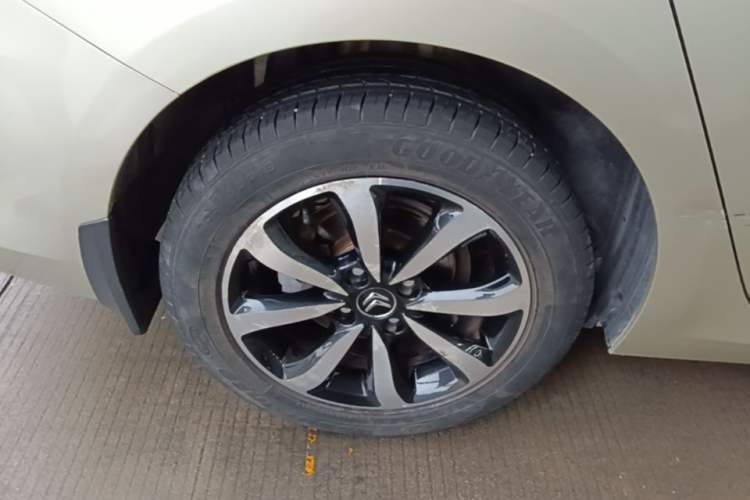 Used Citroen C4 Sega 2018 1.6L Automatic Luxury Model Right Rear Wheel Hub