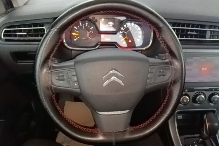 Used Citroen C4 Sega 2018 1.6L Automatic Luxury Model Steering Wheel