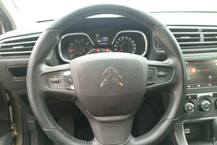 Used Citroen C4 Sega 2018 1.6L Automatic Luxury Model Steering Wheel