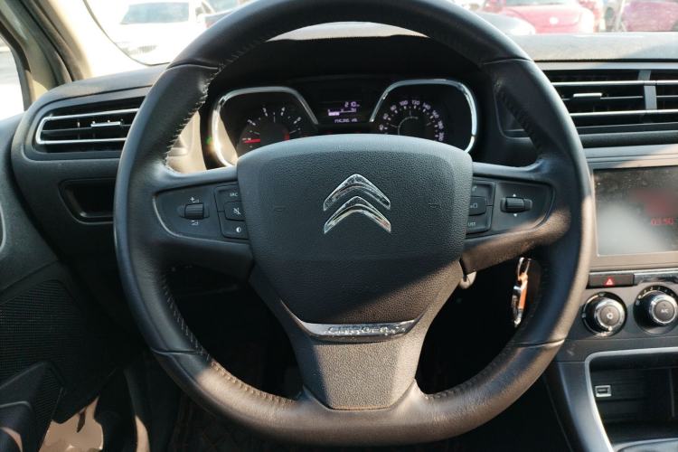Used Citroen C4 Sega 2018 1.6L Manual Luxury Model Steering Wheel
