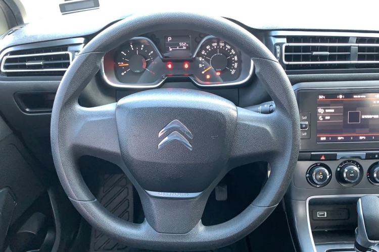 Used Citroen C4 Sega 2018 1.6L Automatic Comfort Model Steering Wheel