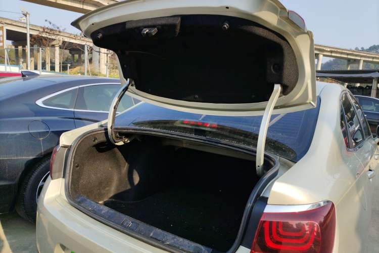 Used Citroen C4 Sega 2018 1.6L Manual Luxury Model Trunk
