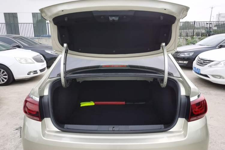 Used Citroen C4 Sega 2018 1.6L Manual Comfort Model Trunk
