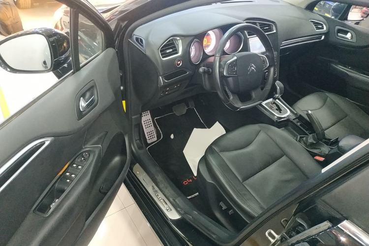 Used Citroen C4L 2013 1.6 THP Automatic Impression Edition Driver Seat