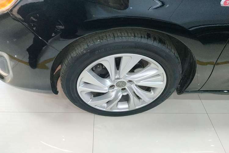 Used Citroen C4L 2013 1.6 THP Automatic Impression Edition Left Front Wheel Hub