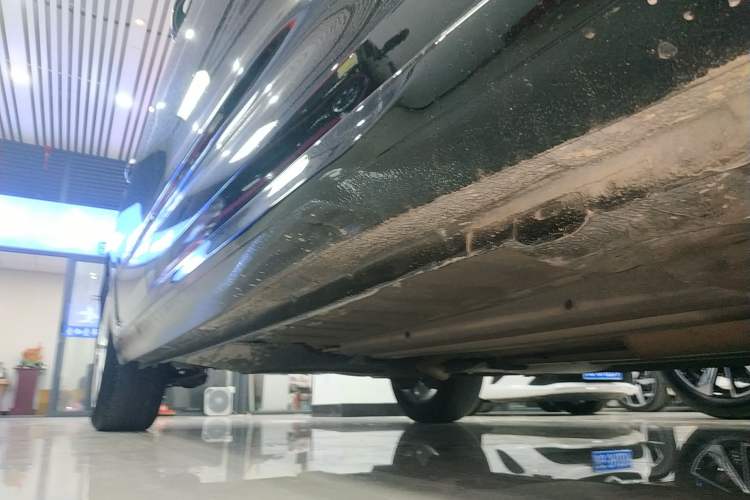 Used Citroen C4L 2013 1.6 THP Automatic Impression Edition Right Side Sill