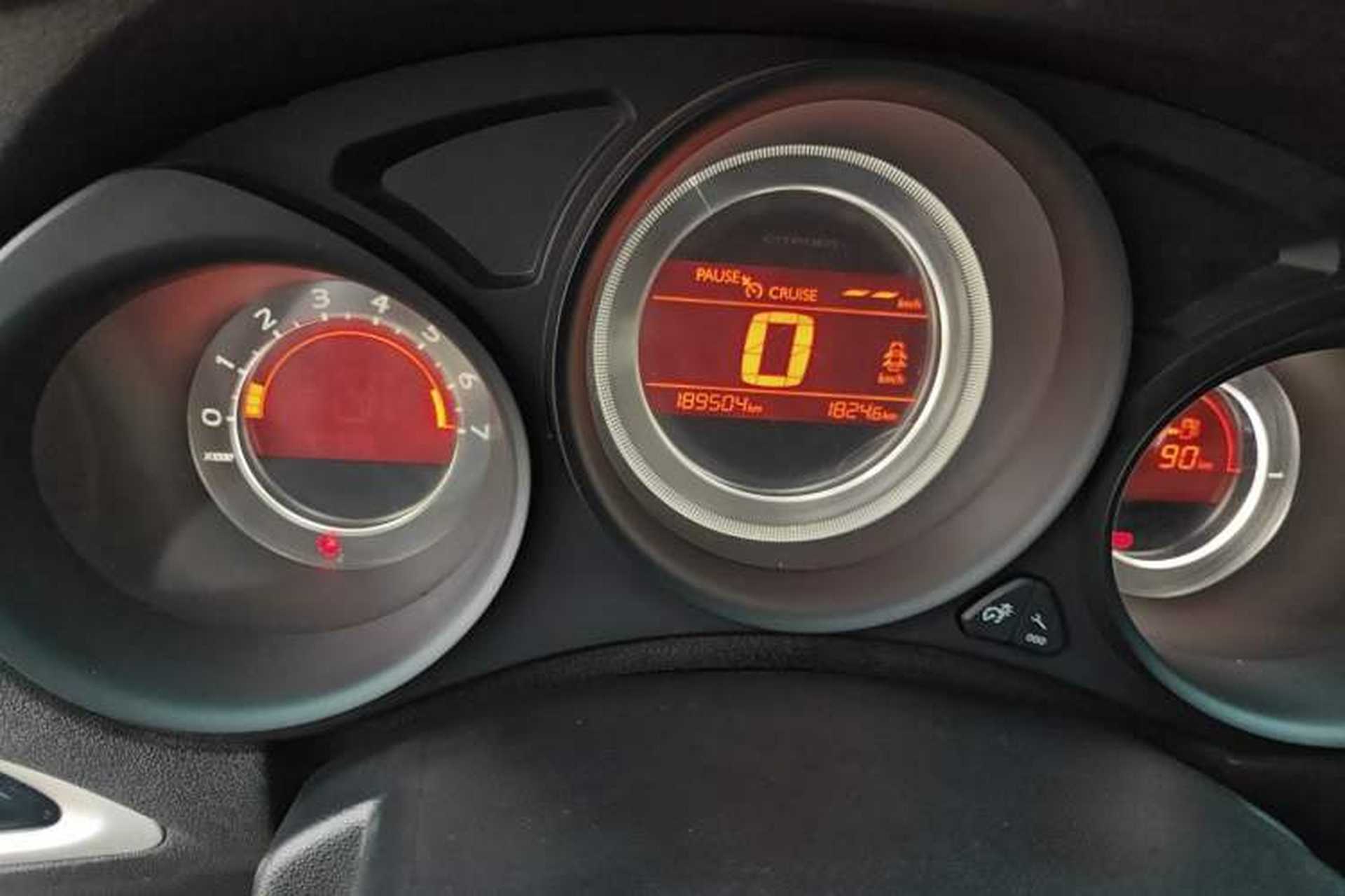 Used Citroen C4L 2014 1.8L Intelligent Drive Manual Enjoyment Model Odometer Close Up
