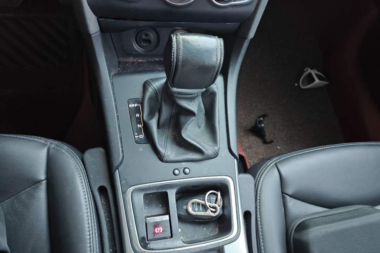 Used Citroen C4L 2016 1.6T Automatic Elite Model Gear Lever