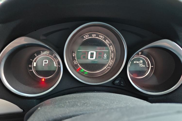 Used Citroen C4L 2016 1.6T Automatic Elite Model Instrument Cluster