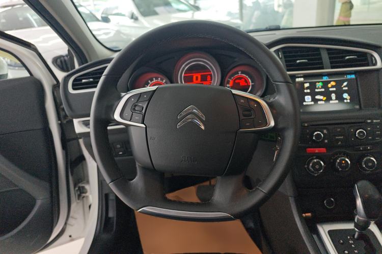 Used Citroen C4L 2014 1.8L Intelligent Drive Automatic Enjoyment Model Steering Wheel