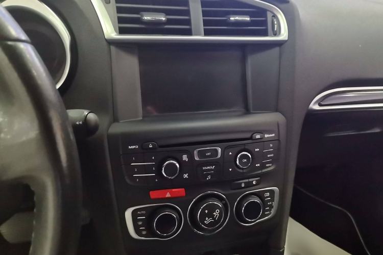 Used Citroen C4L 2013 1.6THP Automatic Dynamic Edition Audio And AC Panel