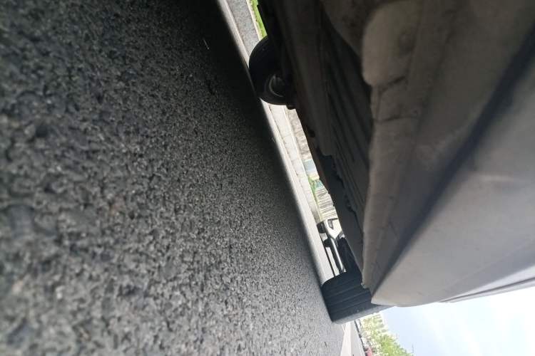 Used Citroen C4L 2013 1.8L Automatic Jingzhi Edition Chassis Front Left