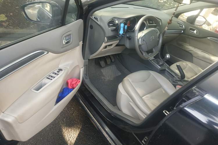 Used Citroen C4L 2013 1.6L Manual Jingzhi Edition Driver Seat