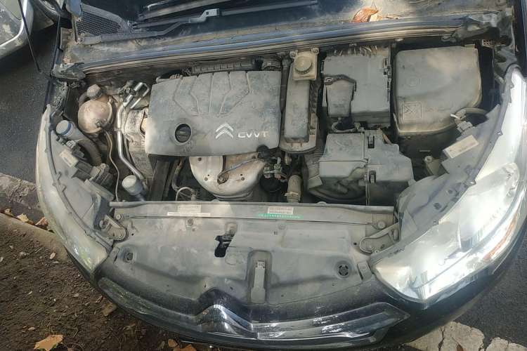 Used Citroen C4L 2013 1.6L Manual Jingzhi Edition Engine Bay