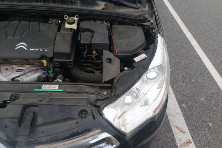 Used Citroen C4L 2013 1.8L Automatic Jingzhi Edition Engine Bay Left