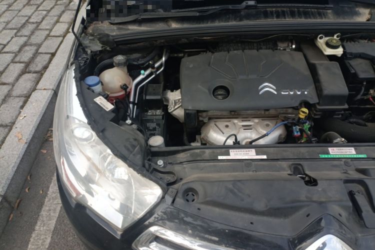 Used Citroen C4L 2013 1.8L Automatic Jingzhi Edition Engine Bay Right