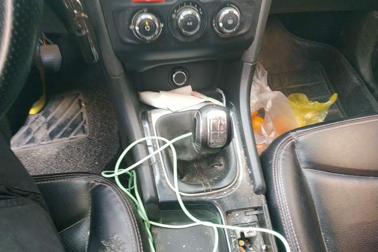 Used Citroen C4L 2013 1.8L Manual Jingxiang Edition Gear Lever