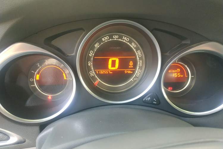 Used Citroen C4L 2013 1.6L Manual Jingzhi Edition Instrument Cluster