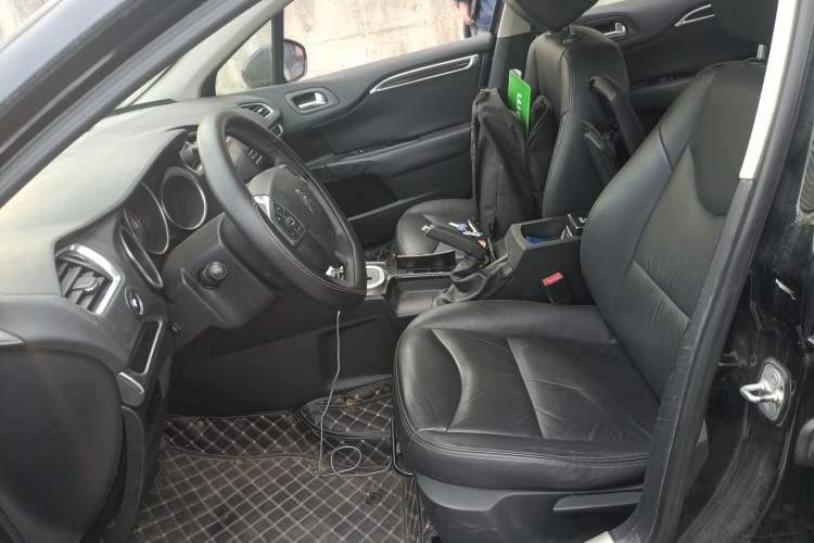Used Citroen C4L 2013 1.8L Automatic Jingzhi Edition Left Front Seat