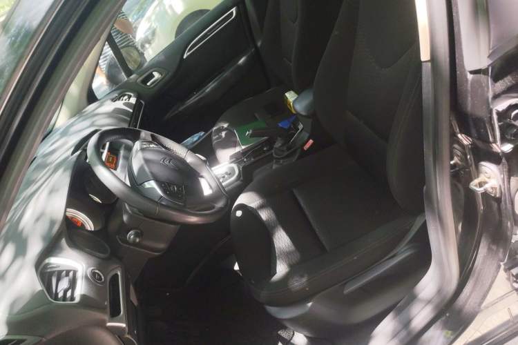 Used Citroen C4L 2013 1.6THP Automatic Enjoyment Edition Left Front Seat