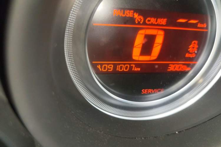 Used Citroen C4L 2013 1.6THP Automatic Enjoyment Edition Odometer Close Up