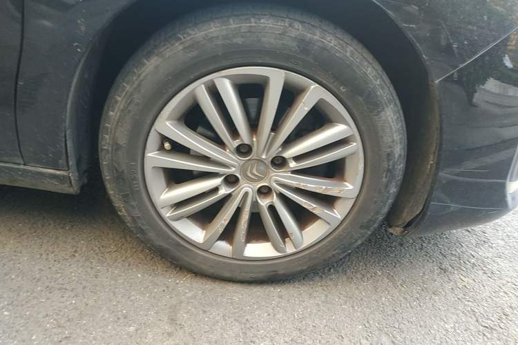 Used Citroen C4L 2013 1.8L Manual Jingxiang Edition Right Front Wheel Hub