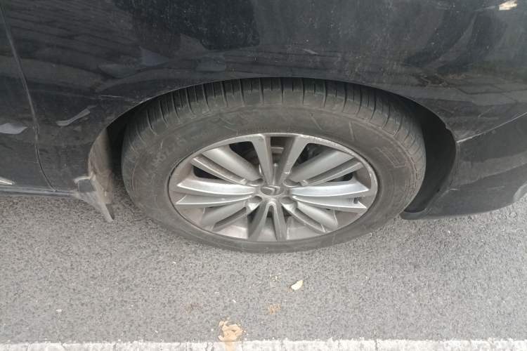 Used Citroen C4L 2013 1.8L Automatic Jingzhi Edition Right Front Wheel Hub