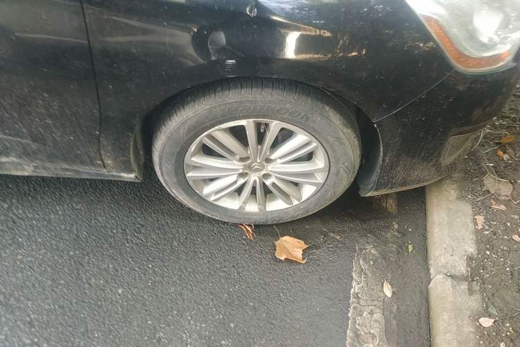 Used Citroen C4L 2013 1.6L Manual Jingzhi Edition Right Front Wheel Hub