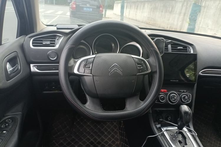 Used Citroen C4L 2013 1.8L Automatic Jingzhi Edition Steering Wheel