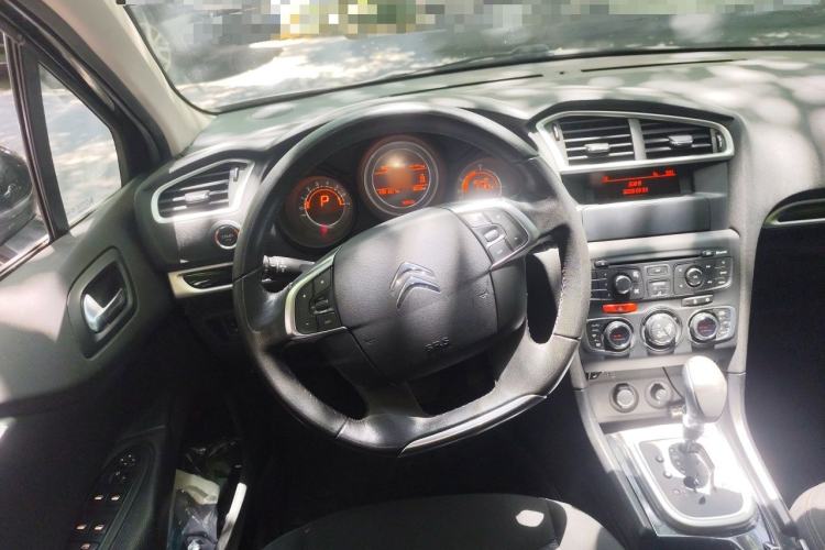 Used Citroen C4L 2013 1.6THP Automatic Enjoyment Edition Steering Wheel
