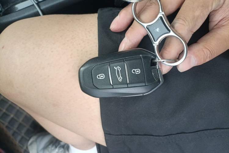 Used Citroen C4L 2013 1.8L Automatic Jingzhi Edition Vehicle Key