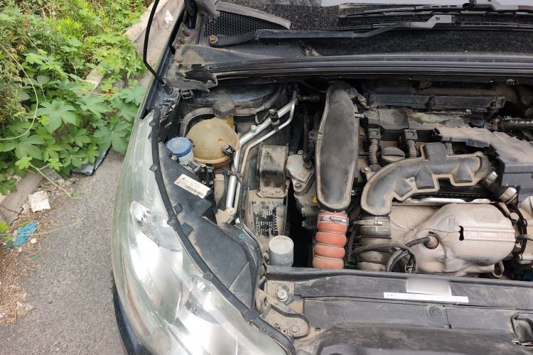 Used Citroen C4L 2013 1.6 THP Automatic Impression Edition Engine Bay Right