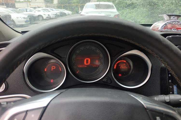 Used Citroen C4L 2013 1.6 THP Automatic Impression Edition Instrument Cluster