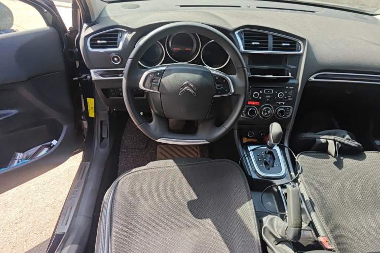 Used Citroen C4L 2013 1.6 THP Automatic Impression Edition Steering Wheel