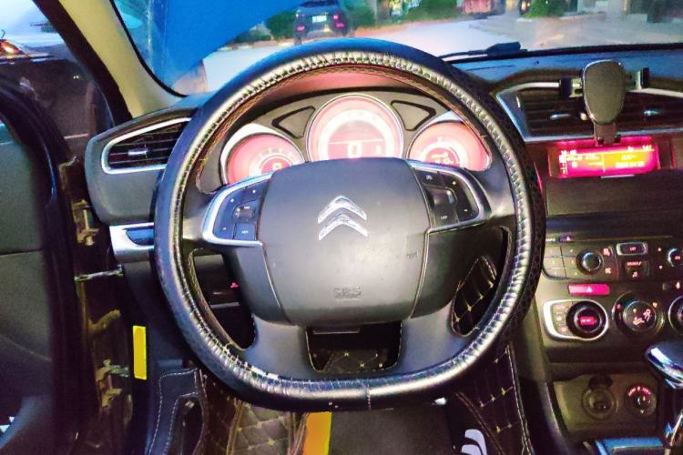 Used Citroen C4L 2013 1.6THP Automatic Enjoyment Edition Steering Wheel